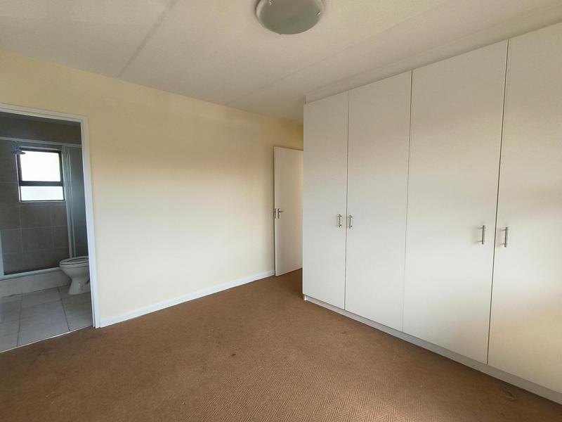 To Let 2 Bedroom Property for Rent in Parklands Western Cape